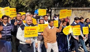 केंद्र सरकार ने दिल्ली के उपराज्यपाल के खिलाफ AAP के प्रदर्शन का मामला कोर्ट के समक्ष उठाया