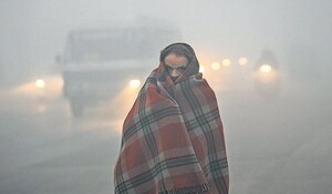 Punjab Weather: पंजाब, हरियाणा में कड़ाके की ठंड का प्रकोप जारी, बठिंडा में पारा शून्य से 0.2 डिग्री सेल्सियस नीचे