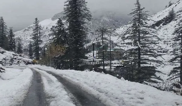 हिमाचल प्रदेश की मध्यम व ऊंची पहाड़ियों पर 24 जनवरी को भारी बारिश, बर्फबारी की चेतावनी