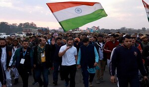 Bharat Jodo Yatra: Jammu-Kashmir के कठुआ में कड़ी सुरक्षा के बीच आगे बढ़ी ‘भारत जोड़ो यात्रा’