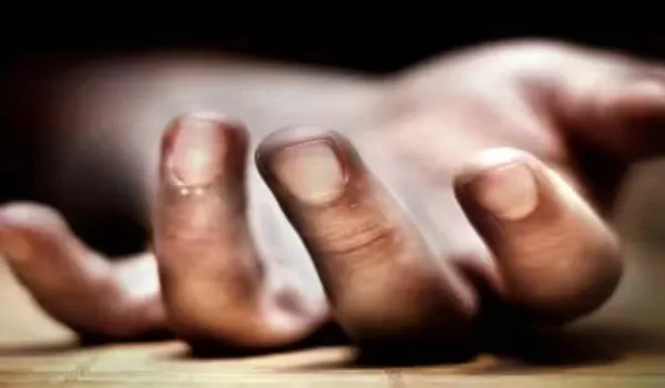 Uttar Pradesh: मुजफ्फरनगर में छत से लटका मिला विवाहिता का शव, परिजनों ने दहेज हत्या का आरोप लगाया