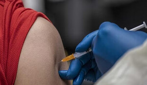 Covid-19: कोविड-19 रोधी टीके की चौथी खुराक की जरूरत नहीं- Experts