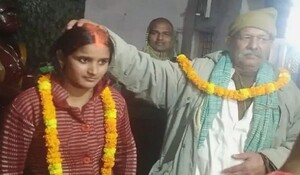 70 साल के ससुर ने 28 वर्ष की बहू से रचाई शादी, मंदिर में लिए सात फेरे; बना चर्चा का विषय