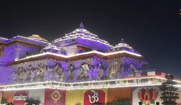 VIDEO: 500 साल बाद आई शुभ घड़ी, कल होगी रामलला की प्राण प्रतिष्ठा, भगवान श्रीराम के स्वागत में दुल्हन सी सजी अयोध्या नगरी