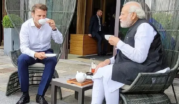 India-France Friendship: हवामहल पर मोदी और मैक्रों के बीच चाय पर चर्चा, अल्बर्ट हॉल पर फोटो सेशन, जयपुर की सैर करेंगे मैक्रों
