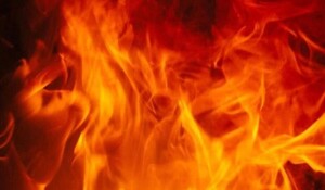 हैदराबाद में एक गोदाम में लगी भीषण आग, कोई हताहत नहीं