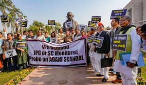 Adani मामले में जेपीसी जांच की मांग को लेकर मप्र कांग्रेस का प्रदर्शन, वित्त मंत्री सीतारमण के इस्तीफे की मांग