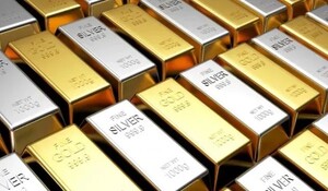 Gold- Silver Price: कमजोर वैश्विक रुख से सोने में 574 रुपये की गिरावट, चांदी 2,113 रुपये लुढ़की