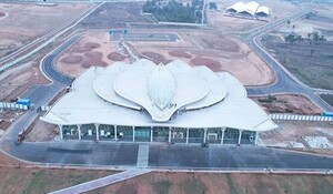 PM मोदी ने कर्नाटक में शिवमोगा हवाई अड्डे का किया उद्घाटन, चुनावी राज्य कर्नाटक में की विकास परियोजनाओं की शुरुआत