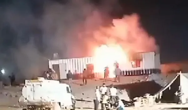 Udaipur News: कंटेनर में सो रहे 3 लोगों को जिंदा जलाने का प्रयास, सोते वक्त ज्वलंतशील पदार्थ डालकर लगाई आग