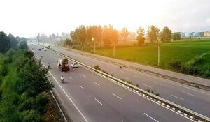 सड़क परिवहन एवं राजमार्ग क्षेत्र में सबसे अधिक 460 परियोजनाओं में देरी- Report