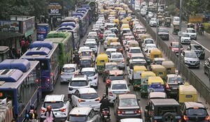 Delhi: यातायात पुलिस ने NH-48 का एक हिस्सा किया बंद, दिल्ली-गुरुग्राम रोड पर जाम