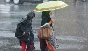 मुंबई सहित महाराष्ट्र के कुछ हिस्सों में हुई बारिश, राज्य में फसल को और अधिक नुकसान के संकेत
