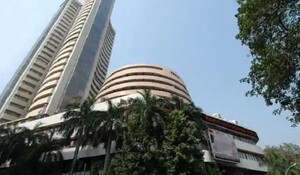Sensex Opening Bell: मजबूत वैश्विक रुझानों के बीच शुरुआती कारोबार में सेंसेक्स, निफ्टी चढ़े