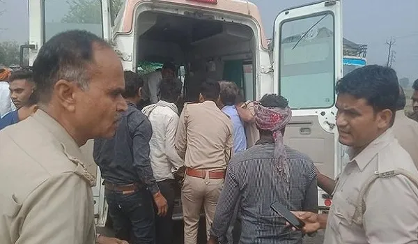 हाथरस में तेज रफ्तार रोडवेज बस ने ई.रिक्शा को मारी टक्कर, 5 लोगों की मौत