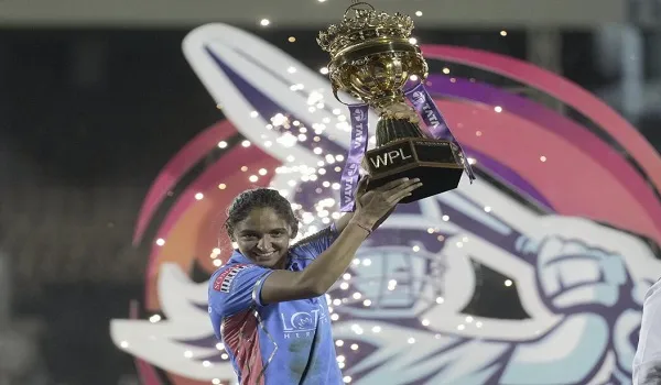 WPL Finals: मुंबई इंडियंस के सफल होने में अहम रहा महत्वपूर्ण मौकों पर दबदबा बनाना- Harmanpreet Kaur