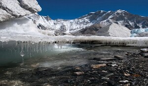 सरकार ने संसदीय समिति को बताया, हिमालयी ग्लेशियर अलग गति से पिघल रहे, इससे प्राकृतिक आपदाओं में भी होगा इजाफा