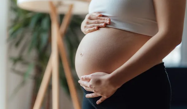 गर्भावस्था के दौरान कारोना वायरस से संक्रमित हुई मां के बच्चे में मोटापे का खतरा अधिक- Study