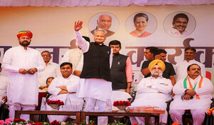 Rajasthan Congress: प्रदेश कांग्रेस नेतृत्व ने संभाग दौरों से लिया सियासी फीडबैक, कार्यकर्ताओं में चुनाव से पहले भरी ऊर्जा; भांपा सियासी तापमान
