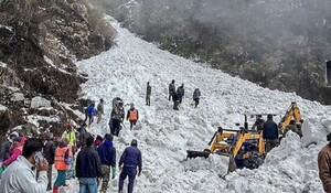 सिक्किम हिमस्खलन में फंसे हुए पर्यटकों की तलाश जारी