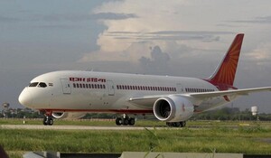 Air India ने दिल्ली-लंदन उड़ान में चालक दल के सदस्यों को ‘शारीरिक चोट’ पहुंचाने के आरोप में यात्री को उतारा