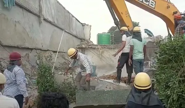 Haryana: करनाल में चावल मिल की इमारत गिरी, 4 की मौत