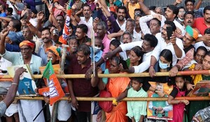 केरल की राजधानी में प्रधानमंत्री मोदी का जोरदार स्वागत, झलक पाने के लिए हजारों की संख्या में जुटे लोग