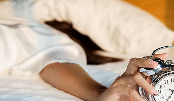 Health Tips: समय पर सोने से मिलते हैं ये बेहतरीन फायदे, जानिए विस्तार से
