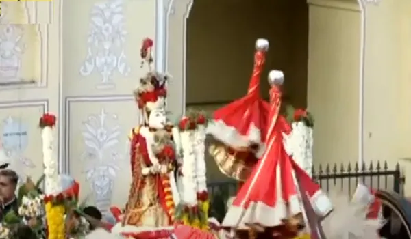 आज छोटी काशी में निकली बूढ़ी गणगौर की शाही सवारी, लगभग 40 महिला कलाकार ने घूमर नृत्य की दी प्रस्तुति