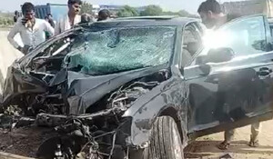 Jaipur News: अनियंत्रित लग्जरी कार डिवाइडर से टकराकर पलटी, हादसे में 3 युवतियों और एक युवक की दर्दनाक मौत; 2 गंभीर घायल