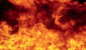Chhattisgarh: रायपुर में कार्यालय में आग लगने से कर्मचारी की मृत्यु