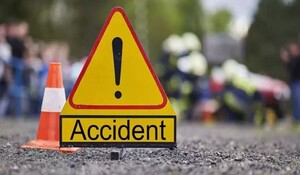 Madhya Pradesh: सीधी में ट्रक एक वाहन पर पलटने से 7 लोगों की मौत, दो घायल