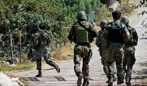 जम्मू-कश्मीर के कुपवाड़ा में सुरक्षाबलों ने पांच आतंकवादियों को मार गिराया, घुसपैठ की कोशिश नाकाम की
