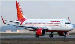 Air India के विमान में एक शख्स की हरकतें देख यात्री रह गये हैरान, जानिए क्या है पूरा मामला