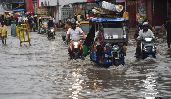 Bihar: भारी बारिश के बाद निचले इलाकों में बाढ़ जैसे हालात