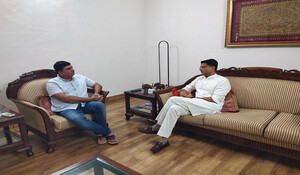 Rajasthan Politics: सचिन पायलट पहुंचे विधायक हरीश चौधरी के आवास, दोनों के बीच करीब एक घंटे हुई चर्चा