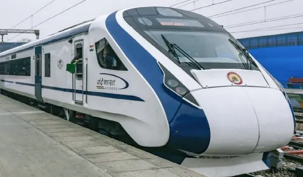 वंदे भारत ट्रेन का देवबंद में ठहराव, राज्य मंत्री कुंवर ब्रजेश सिंह का स्वागत