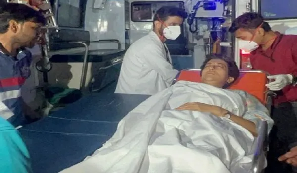 दिल्ली की मंत्री आतिशी का अनशन खत्म, तबीयत बिगड़ने के बाद अस्पताल में कराया गया भर्ती