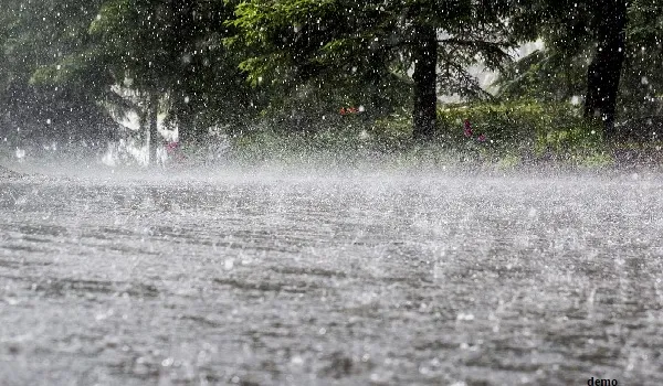 Monsoon Alert: मुंबई में भारी बारिश, ऑरेंज अलर्ट जारी