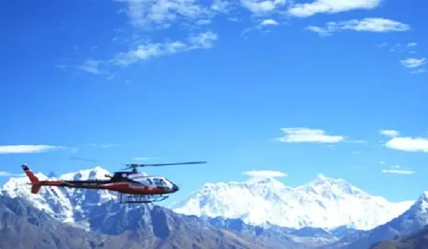 Mount Everest के पास हेलीकॉप्टर लापता, 5 विदेशी नागरिकों समेत 6 लोग थे सवार