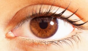 Digitalization के दौर में आंखों को रखें मजबूत और स्वस्थ, जानिए कैसे