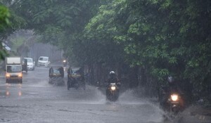 Telangana में भारी बारिश, 2 दिन तक रहेंगे स्कूल बंद