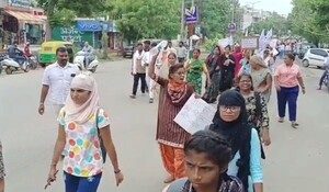 Rajasthan: मणिपुर हिंसा व आदिवासी महिलाओं पर अत्याचार का मामला, भील प्रदेश महिला मोर्चा ने शहर में निकाली आक्रोश रैली