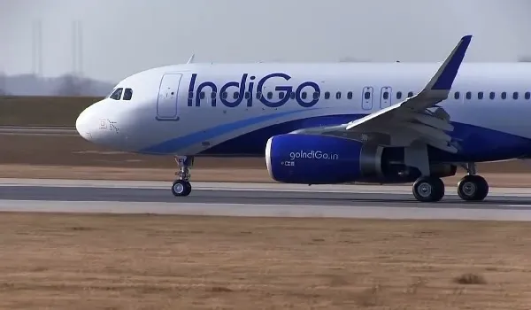 Indigo पायलटों के लाइसेंस हुए निलंबित, अहमदाबाद हवाई अड्डे पर की थी टेल स्ट्राइक