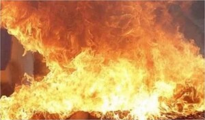 डीडवाना : शहर में दूसरे दिन भी गैस सिलेंडर में लगी आग, स्थानीय लोगों की सूचना पर दमकल मौके पर पहुंची