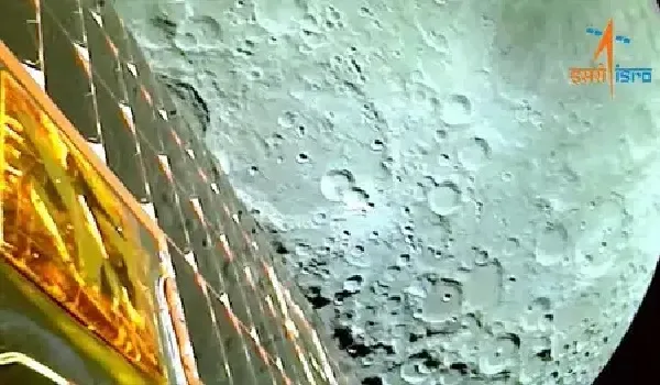Chandrayaan-3: इसरो आज भारतीय अंतरिक्ष यान को ले जाएगा चंद्रमा के करीब, 23 अगस्त को होगा सॉफ्ट लैंडिंग का प्रयास