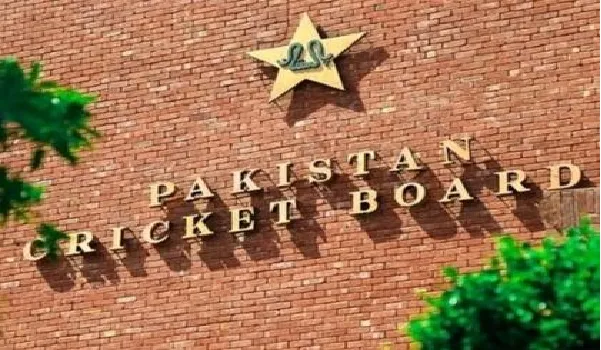 Imran Khan Controversy: पाकिस्तान क्रिकेट बोर्ड ने लिया यू टर्न, वीडियो को किया एडिट
