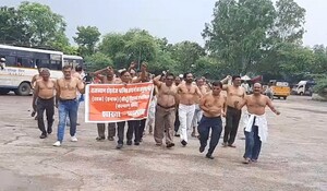 राजस्थान रोडवेज: आर-पार की लड़ाई के मूड में आए रोडवेज कर्मचारी, अर्धनग्न होकर लगाई दौड़
