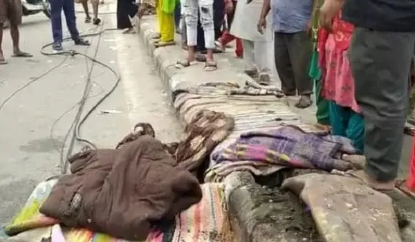 Delhi में डिवाइडर पर सो रहे छह लोगों को ट्रक ने कुचला, चार की मौत