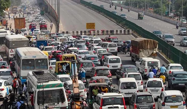 Delhi-Jaipur Highway पर लगा यातायात जाम, घंटों फंसे रहे यात्री